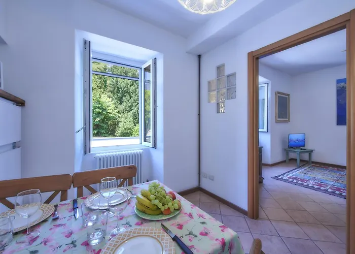 Apartment La Finestra Sul